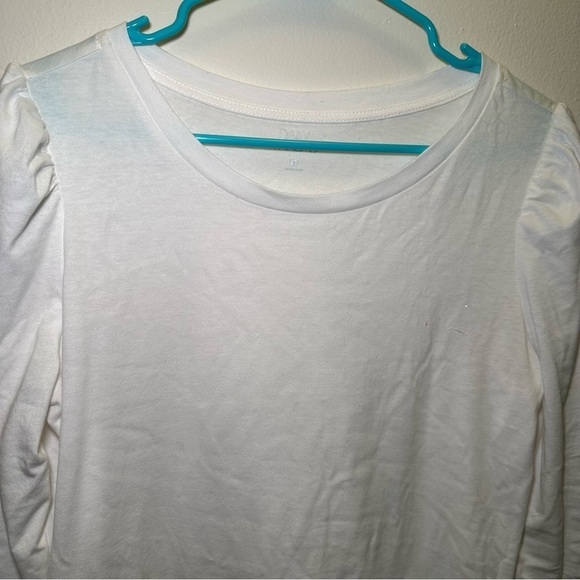Daily Thread | White Top Size Small - Picture 2 of 8